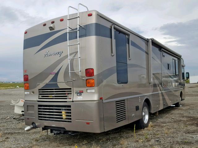 4UZAAHDC44CN57479 - 2004 FREIGHTLINER CHASSIS BROWN photo 4