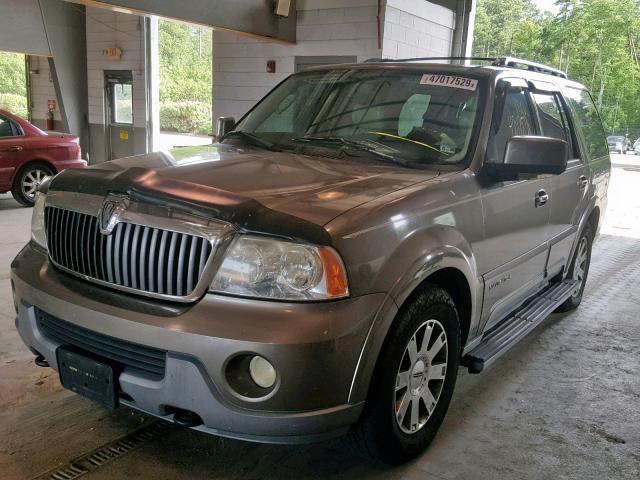 5LMFU28R43LJ36415 - 2003 LINCOLN NAVIGATOR GOLD photo 2