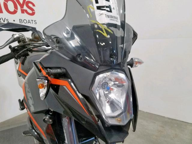 VBKVS9405DM996942 - 2013 KTM 990 SUPERM TWO TONE photo 11