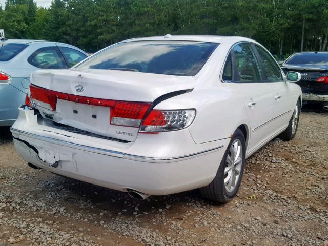 KMHFC46F88A290719 - 2008 HYUNDAI AZERA SE WHITE photo 4