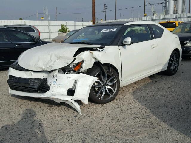 JTKJF5C72GJ018490 - 2016 TOYOTA SCION TC 白色 照片 2