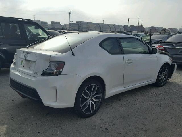 JTKJF5C72GJ018490 - 2016 TOYOTA SCION TC 白色 照片 4