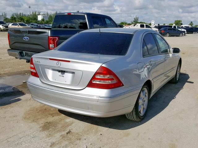 WDBRF61J32F248239 - 2002 MERCEDES-BENZ C 240 SILVER photo 4