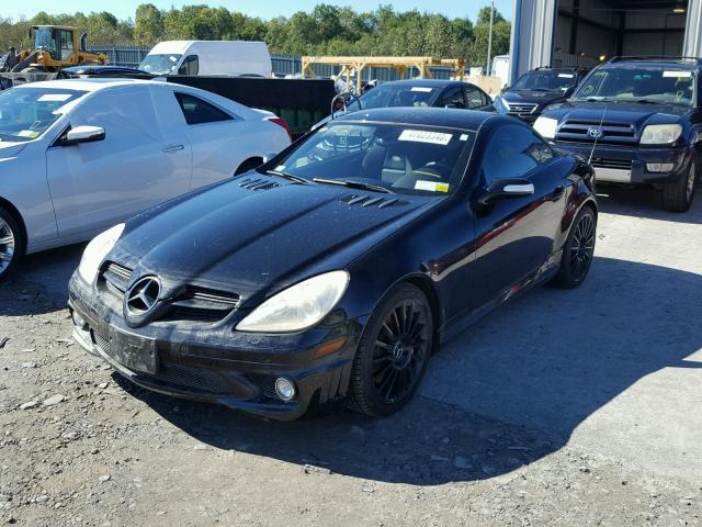 WDBWK73F17F153098 - 2007 MERCEDES-BENZ SLK 55 AMG BLACK photo 2