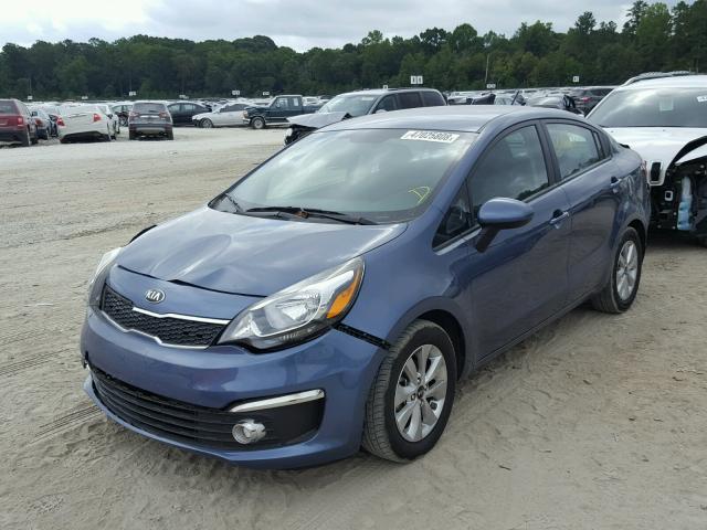 KNADN4A32G6680586 - 2016 KIA RIO EX BLUE photo 2