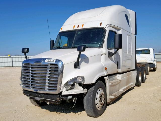 3AKJGLD54FSGK0364 - 2015 FREIGHTLINER CASCADIA 1 WHITE photo 2