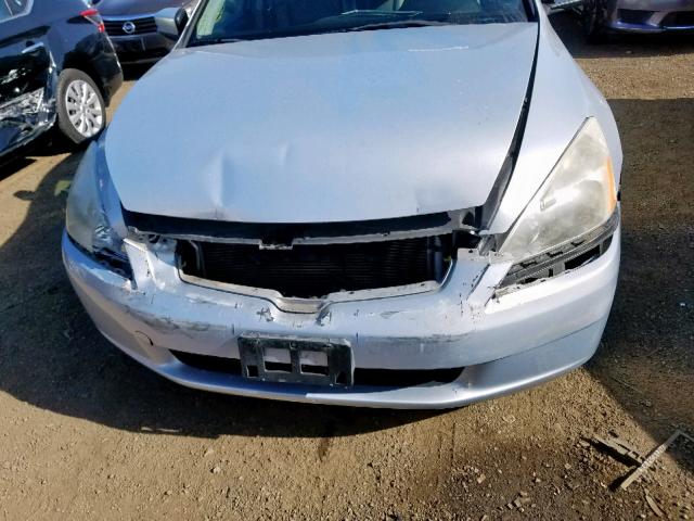 JHMCN36485C002626 - 2005 HONDA ACCORD HYB SILVER photo 9