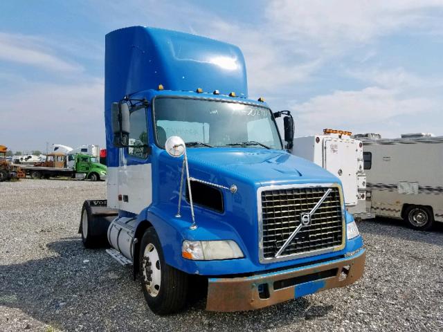 4V4M19GF27N433740 - 2007 VOLVO VN VNM BLUE photo 1