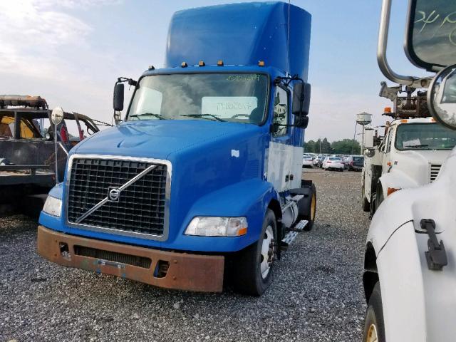 4V4M19GF57N433733 - 2007 VOLVO VN VNM BLUE photo 2