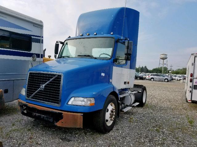 4V4M19GFX7N433744 - 2007 VOLVO VN VNM BLUE photo 2