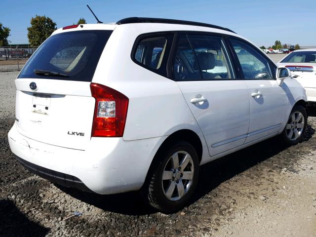 KNAFG526687153051 - 2008 KIA RONDO LX WHITE photo 4