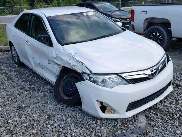 4T1BF1FK5EU844634 - 2014 TOYOTA CAMRY L WHITE photo 1