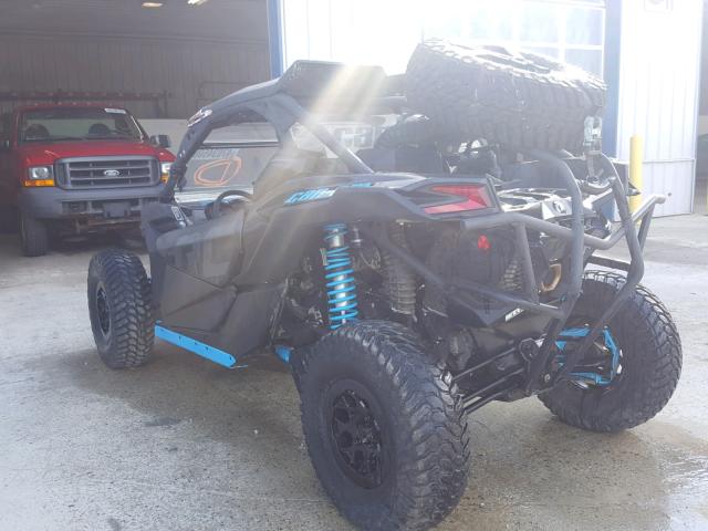 3JBVPAY47JK000234 - 2018 CAN-AM MAVERICK X BLACK photo 3