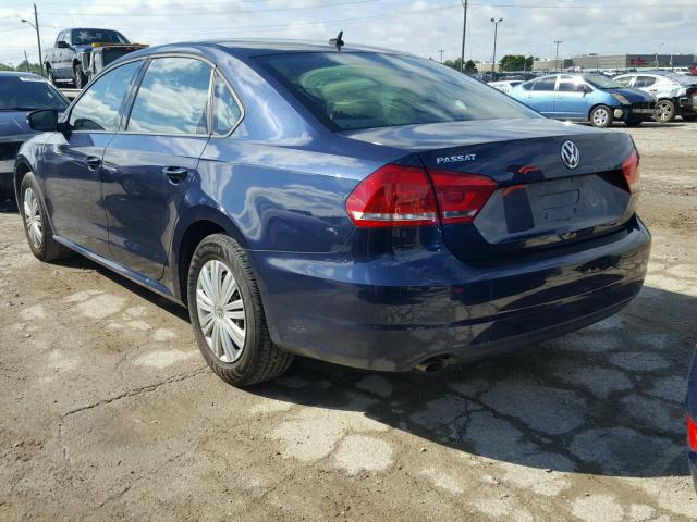 1VWAH7A32EC050271 - 2014 VOLKSWAGEN PASSAT S BLUE photo 3