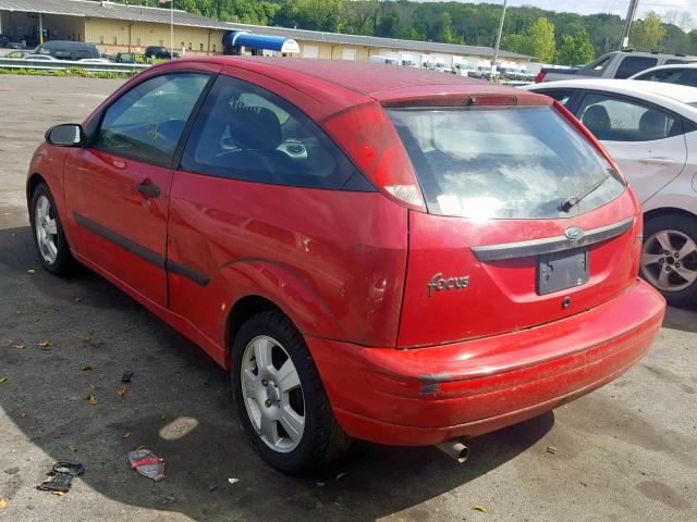 3FAFP31Z04R116623 - 2004 FORD FOCUS ZX3 RED photo 3