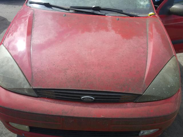 3FAFP31Z04R116623 - 2004 FORD FOCUS ZX3 RED photo 7
