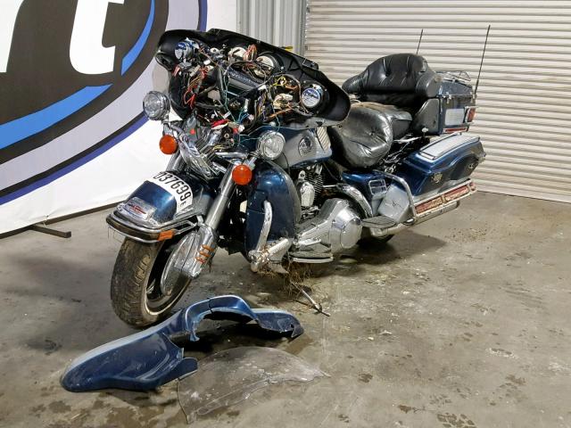 1HD1FCW1X2Y620653 - 2002 HARLEY-DAVIDSON FLHTCUI BLUE photo 2