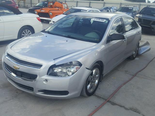 1G1ZB5E05CF266969 - 2012 CHEVROLET MALIBU LS 银色 照片 2