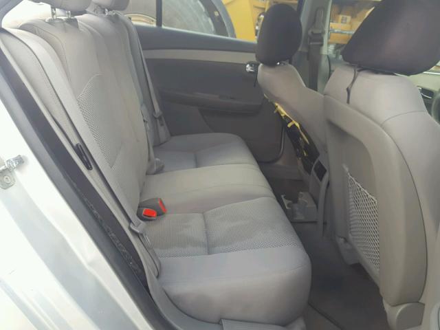 1G1ZB5E05CF266969 - 2012 CHEVROLET MALIBU LS 银色 照片 6