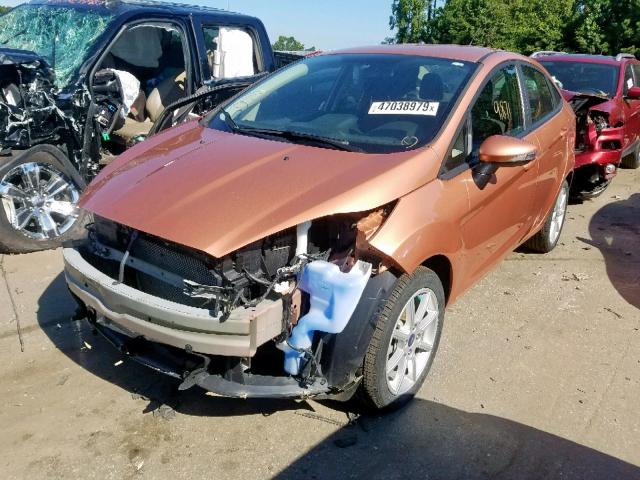 3FADP4BJ2HM155609 - 2017 FORD FIESTA SE ORANGE photo 2