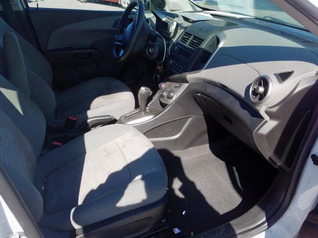 1G1JA6SH5G4106057 - 2016 CHEVROLET SONIC LS WHITE photo 5