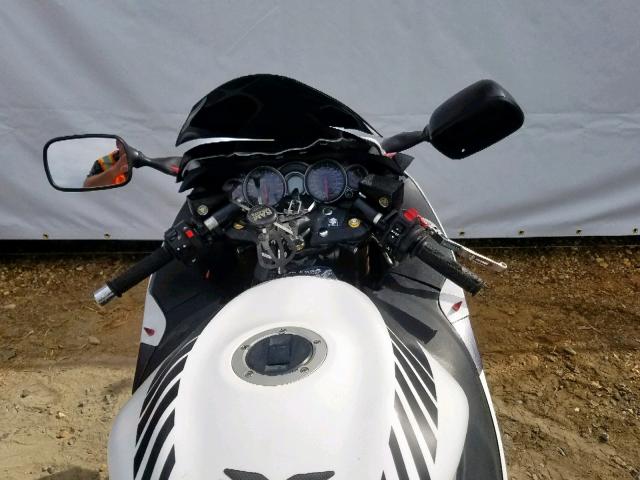 JS1GX72A592102138 - 2009 SUZUKI GSX1300 R WHITE photo 8