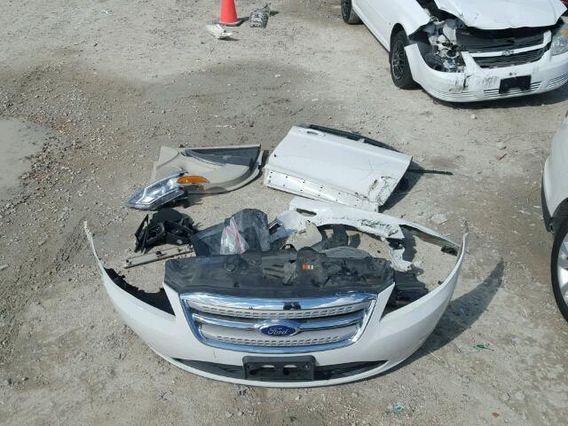 1FAHP2EW0CG134421 - 2012 FORD TAURUS SEL WHITE photo 9