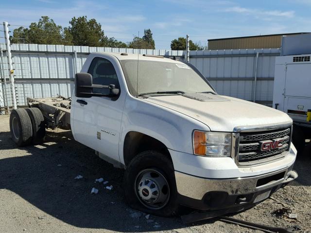 1GD312CL0BF101613 - 2011 GMC SIERRA C35 WHITE photo 1