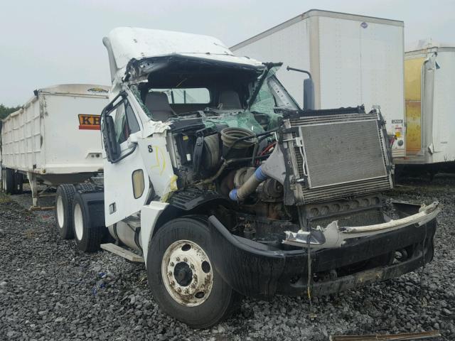 1FUJA6CK07LY24048 - 2007 FREIGHTLINER CONVENTION WHITE photo 1