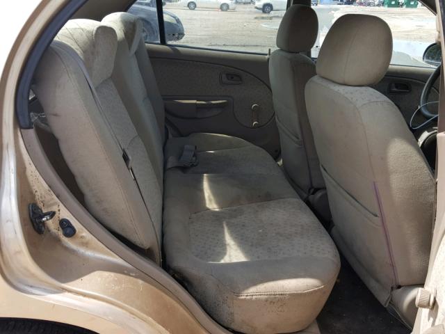 KNADC125836214126 - 2003 KIA RIO GOLD photo 6