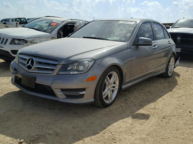 WDDGF4HB0DR290435 - 2013 MERCEDES-BENZ C 250 SILVER photo 2