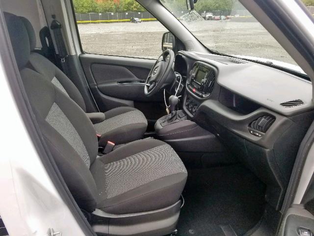 ZFBERFAB1H6F07986 - 2017 RAM PROMASTER 白色 照片 5