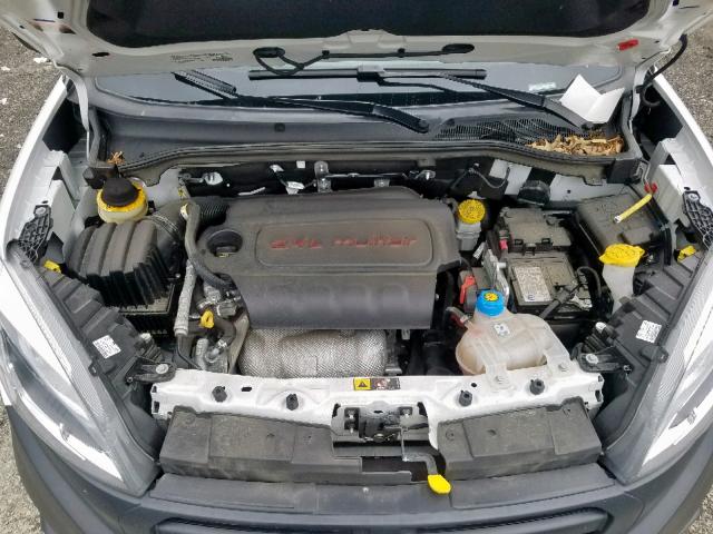 ZFBERFAB1H6F07986 - 2017 RAM PROMASTER 白色 照片 7