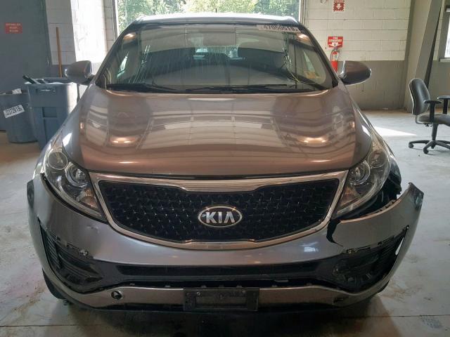 KNDPBCAC0G7879116 - 2016 KIA SPORTAGE L GRAY photo 9