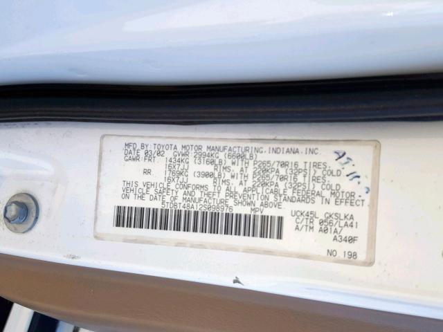 5TDBT48A12S098976 - 2002 TOYOTA SEQUOIA LI WHITE photo 10