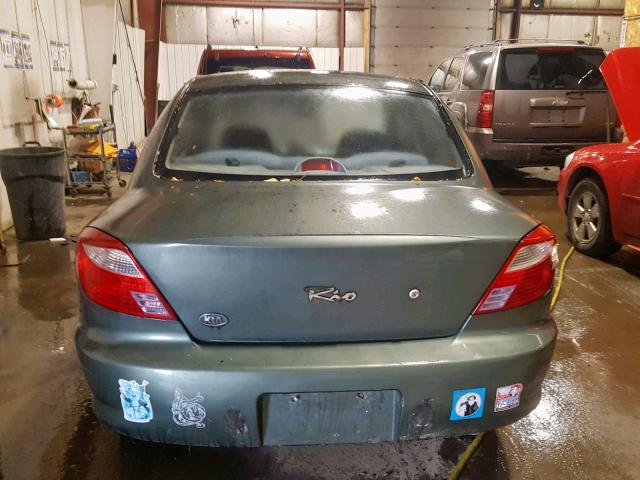 KNADC123416064348 - 2001 KIA RIO GREEN photo 9