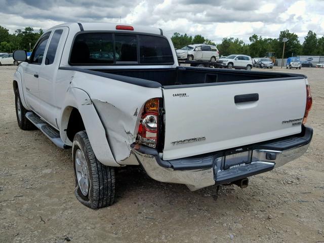 5TETU62N07Z434667 - 2007 TOYOTA TACOMA PRE WHITE photo 3