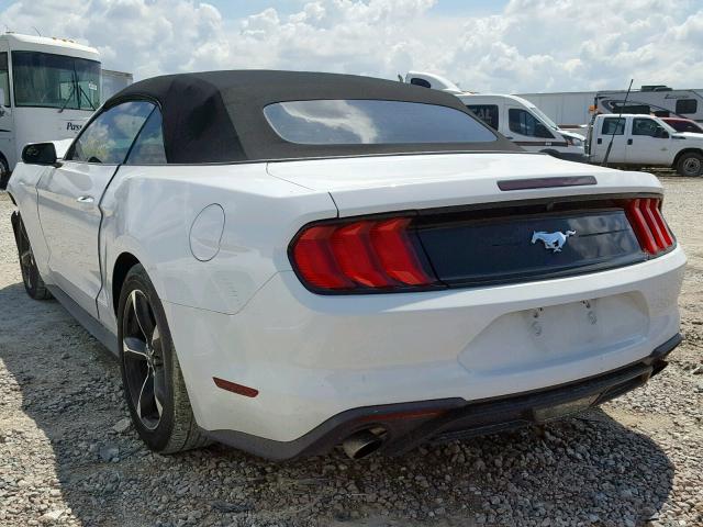 1FATP8UH9J5171878 - 2018 FORD MUSTANG WHITE photo 3