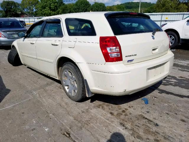 2D4FV48T45H566105 - 2005 DODGE MAGNUM SE WHITE photo 3