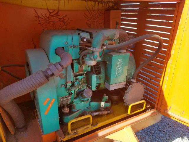 00867112 - 1971 TRAIL KING GENERATOR ORANGE photo 7