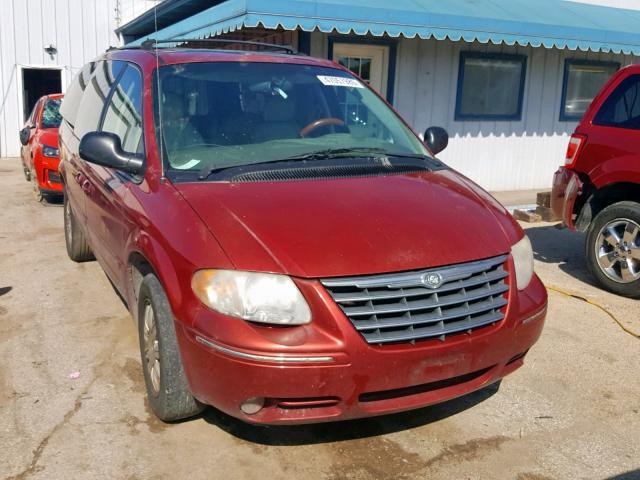 2C4GP54L75R296675 - 2005 CHRYSLER TOWN & COU RED photo 1