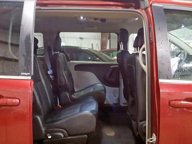 2C4RC1BG3DR677229 - 2013 CHRYSLER TOWN & COU RED photo 6