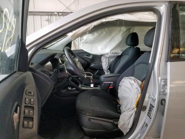 KM8JT3AB5BU284178 - 2011 HYUNDAI TUCSON GL SILVER photo 5