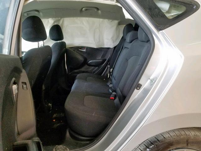 KM8JT3AB5BU284178 - 2011 HYUNDAI TUCSON GL SILVER photo 6