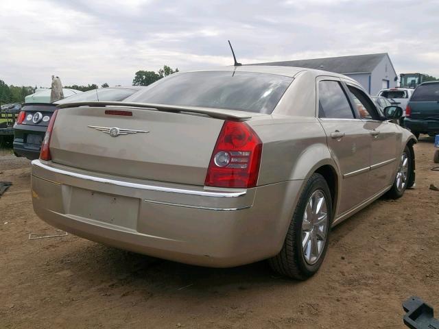 2C3LA53G88H328004 - 2008 CHRYSLER 300 TOURIN BEIGE photo 4