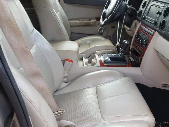 1J8HG58247C671819 - 2007 JEEP COMMANDER Gümüş foto 5