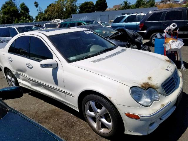 WDBRF54H36F793057 - 2006 MERCEDES-BENZ C 280 WHITE photo 1