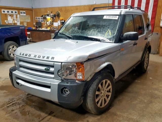 SALAE25407A436230 - 2007 LAND ROVER LR3 SE SILVER photo 2