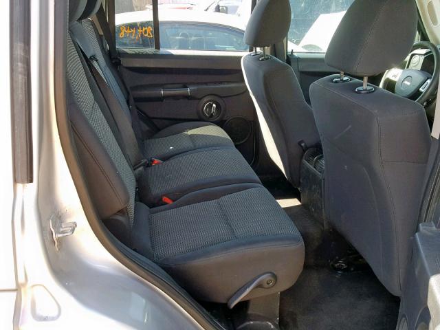 1J4RG4GK9AC159093 - 2010 JEEP COMMANDER SILVER photo 6