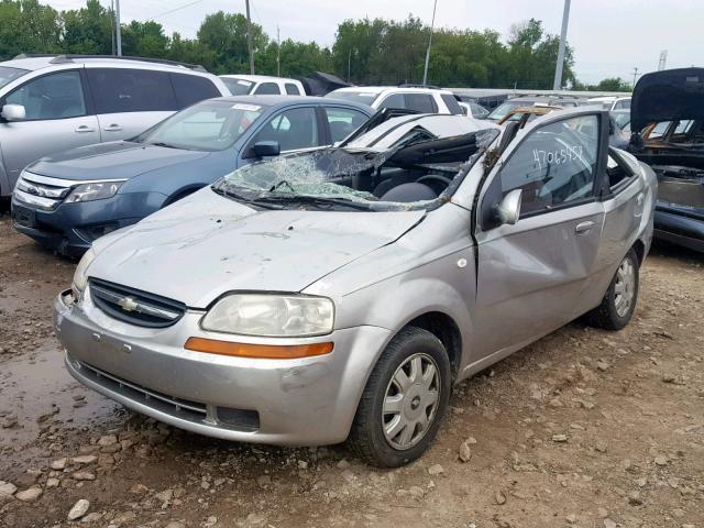 KL1TG52665B285233 - 2005 CHEVROLET AVEO LT GRAY photo 2